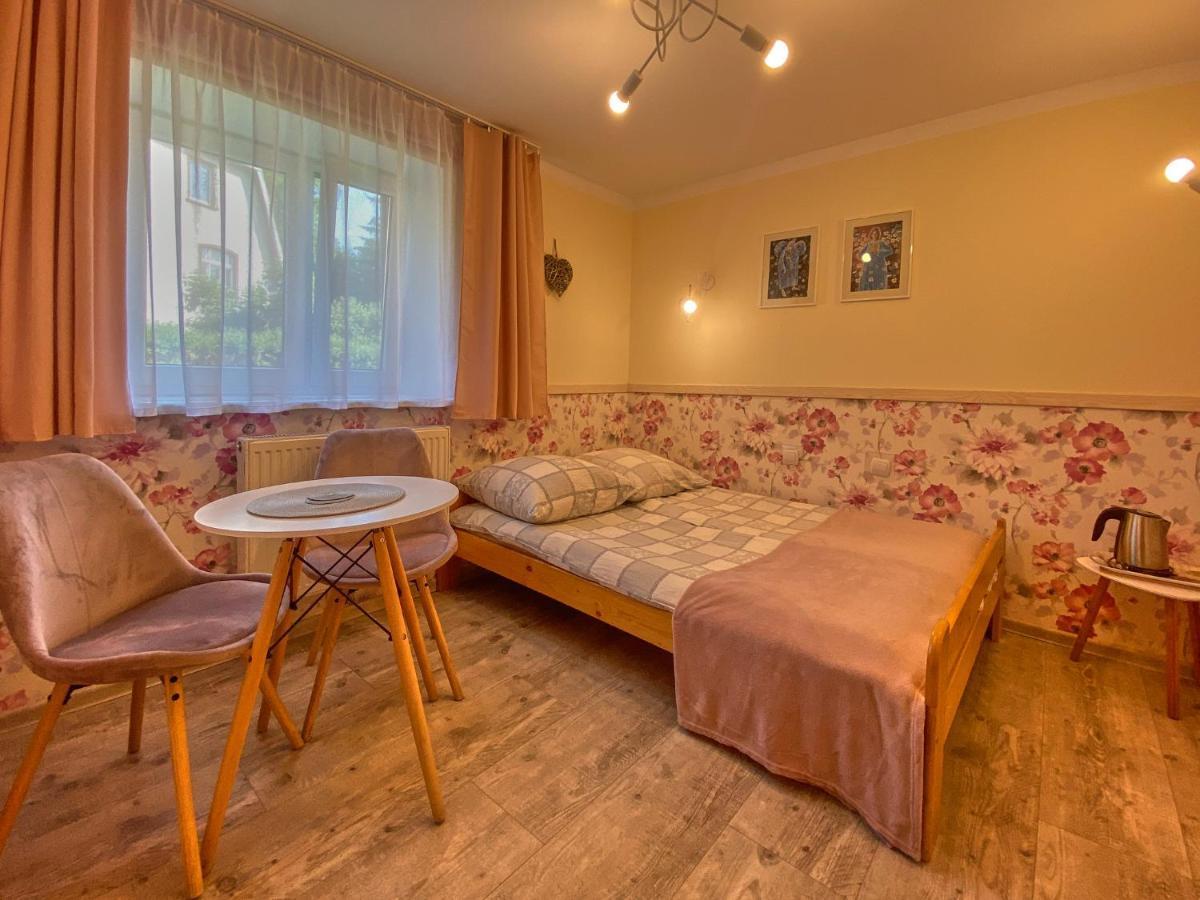 Ferienwohnung Dom Pod Wedrownym Aniolem Schreiberhau Exterior foto